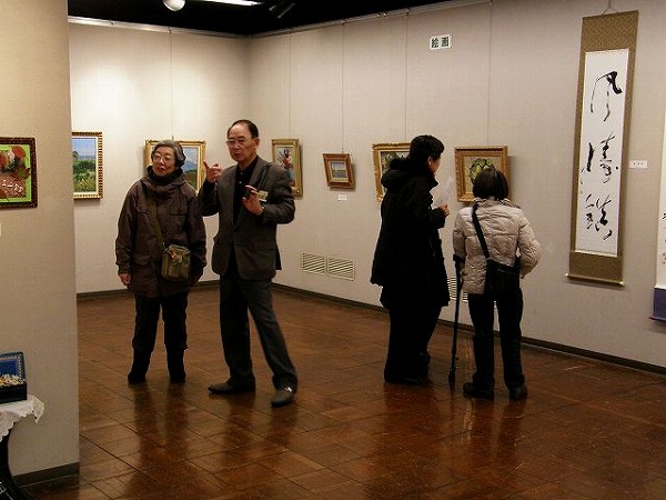 bijutsu1.jpg(79812 byte)