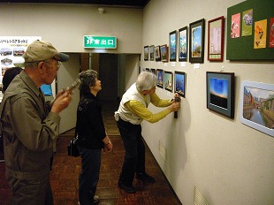 7hannyuO0069s.jpg(29121 byte)